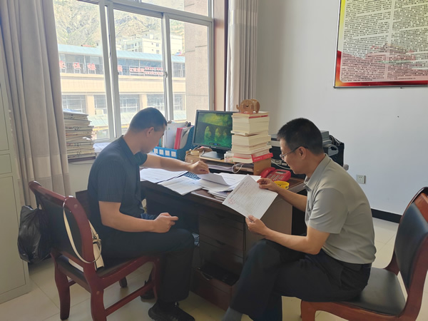 市龍江城鄉發展集團有限公司一行到我公司交流學習